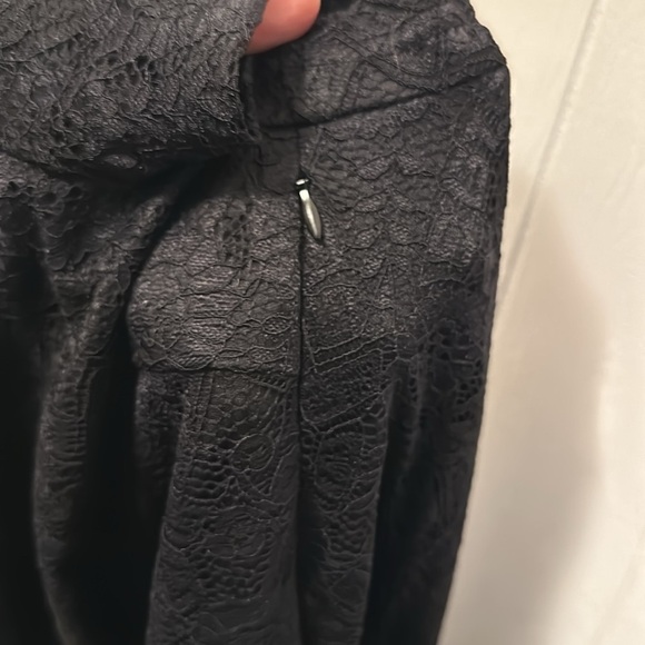 Black lace dress off the shoulder 2X - Picture 10 of 11